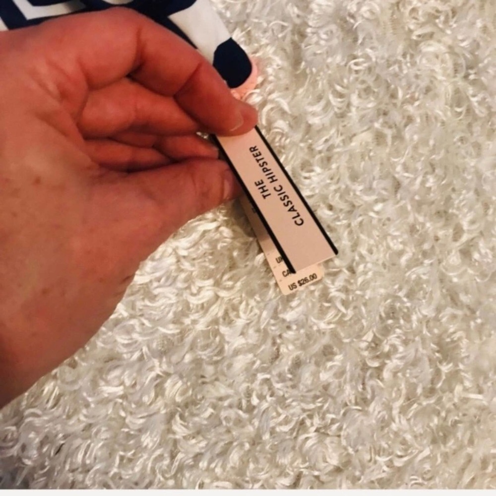 Victoria Secret Classic Hipster Bikini Bottom M - Picture 2 of 5